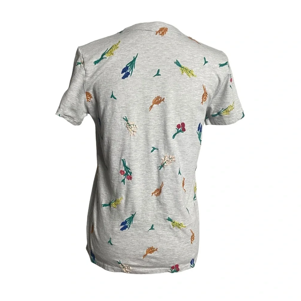 Lucky Brand Allover Embroidered Floral Tee- Heather Gray- Medium - Picture 6 of 13